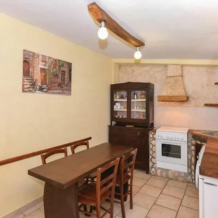 Sleeps 7 Pool Wifi Вилла Питильяно