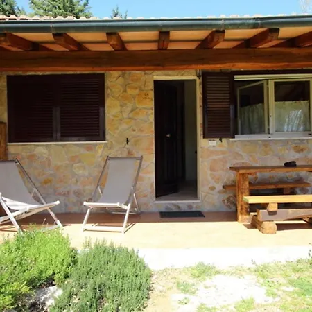 Villa Sleeps 7 Pool Wifi *